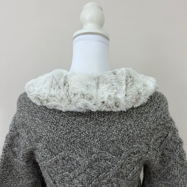 “Bunny” Faux Fur Detachable Collar