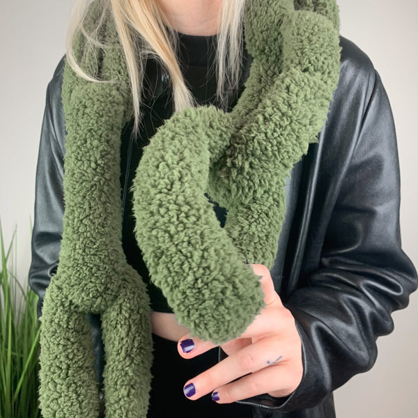 Olive Chain Link Scarf